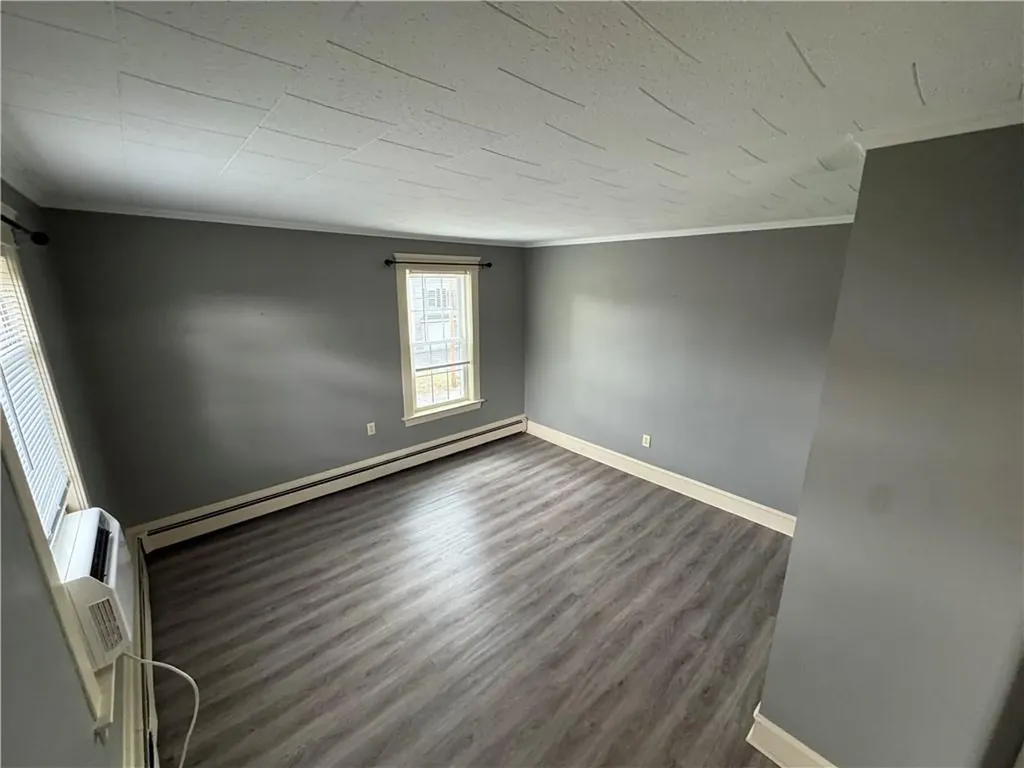 75 Kenwood Street Woonsocket RI 02895