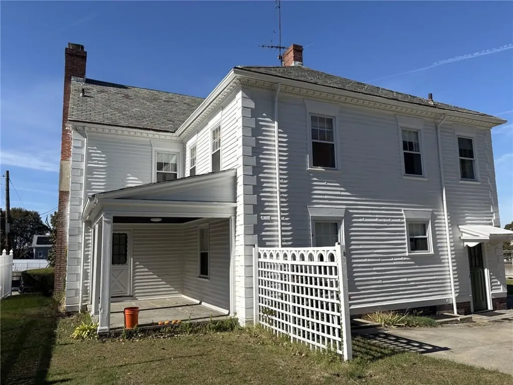 36 36 Underwood Street Pawtucket RI 02860