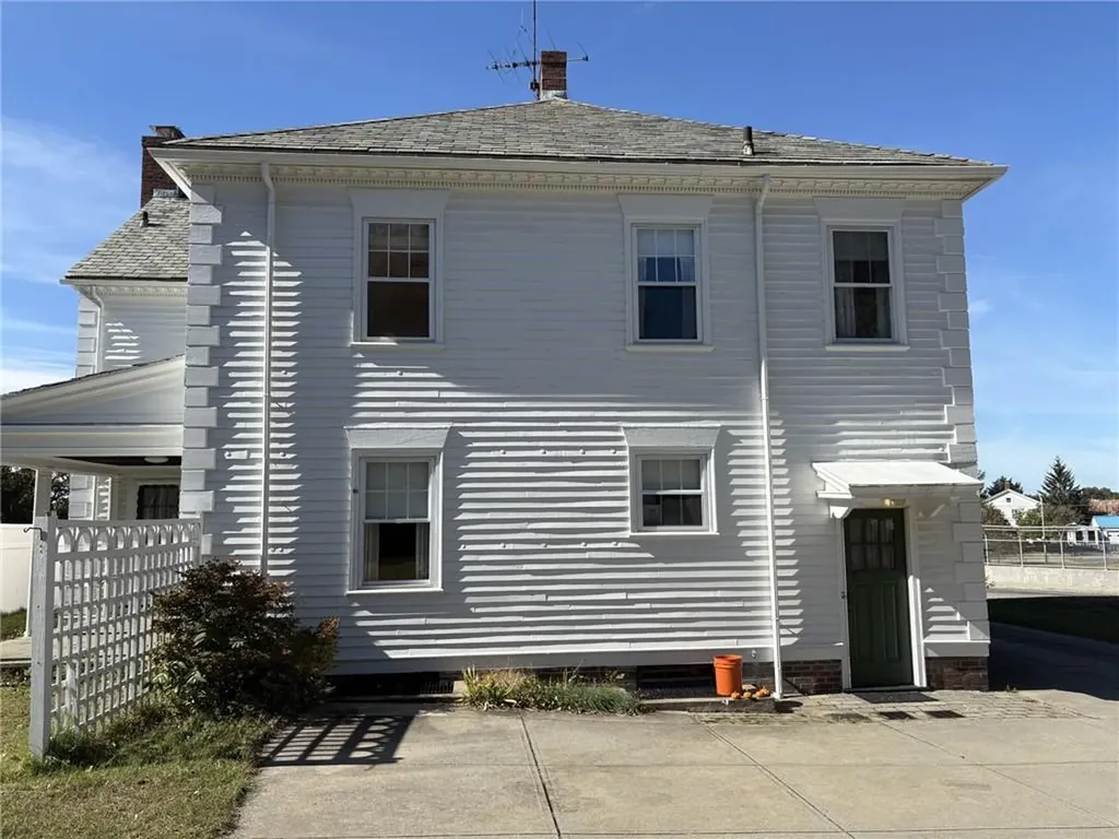 36 36 Underwood Street Pawtucket RI 02860