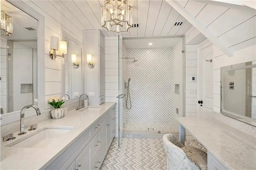 85 Nayatt Road Barrington RI 02806