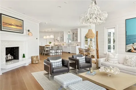 85 Nayatt Road Barrington RI 02806