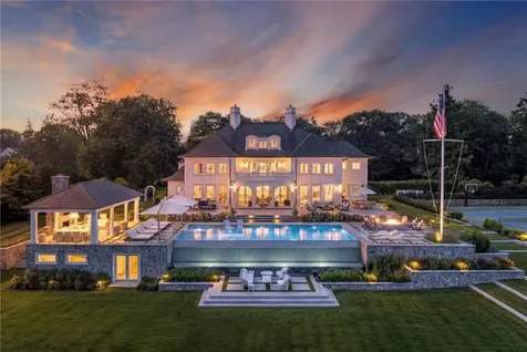 85 Nayatt Road Barrington RI 02806