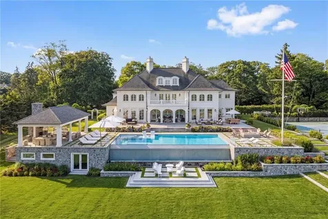 85 Nayatt Road Barrington RI 02806