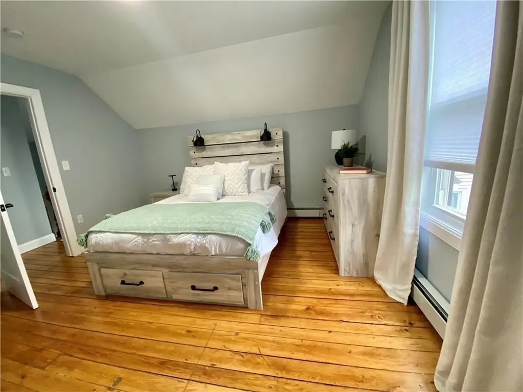 18 Hall Avenue Newport RI 02840