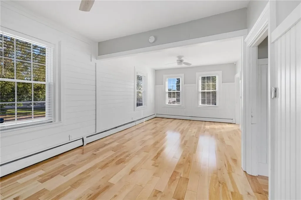 24 Lincoln Avenue Coventry RI 02816