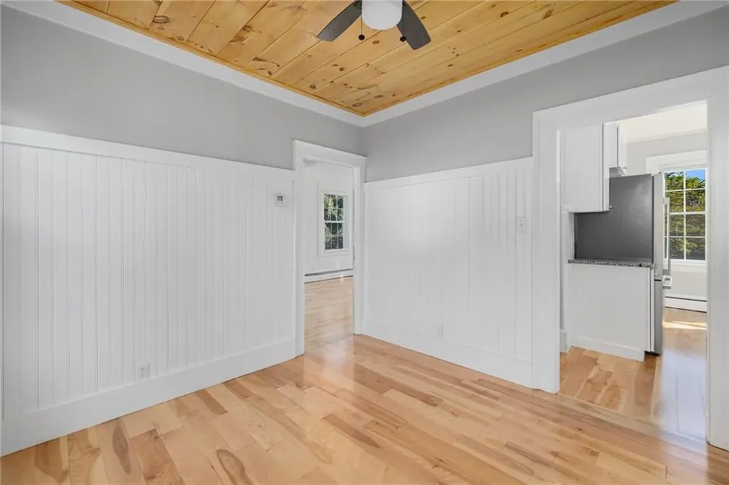 24 Lincoln Avenue Coventry RI 02816