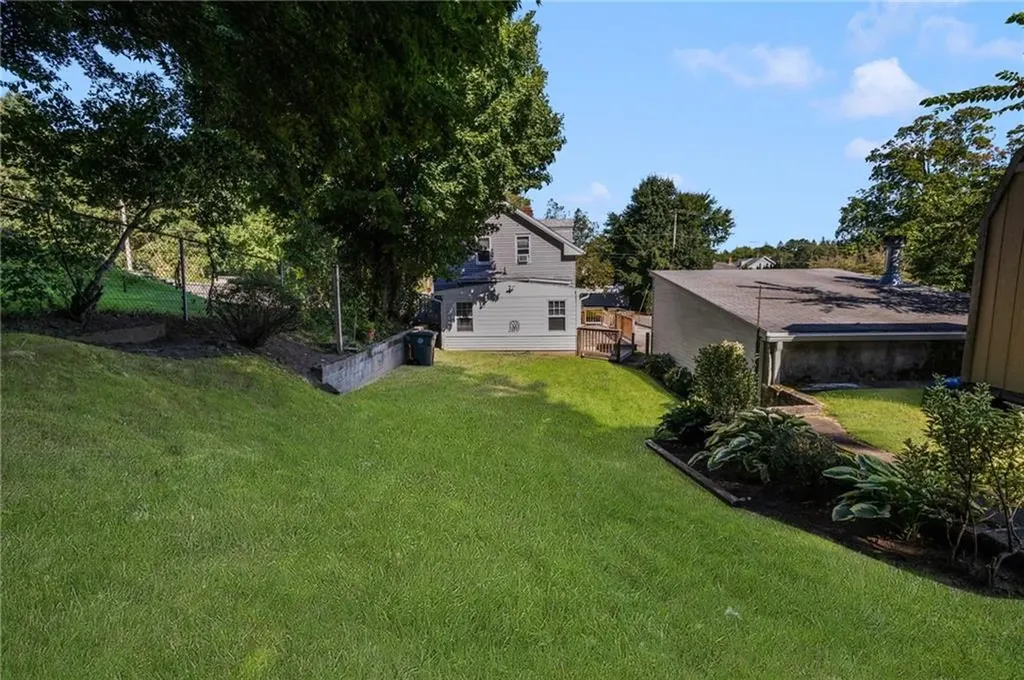 24 Lincoln Avenue Coventry RI 02816