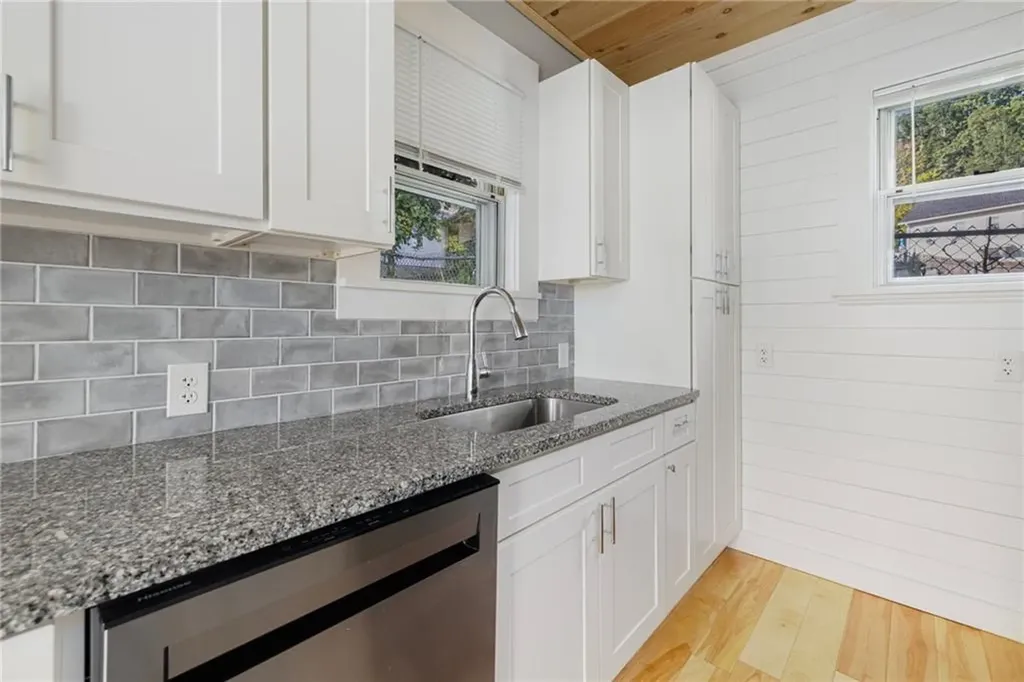 24 Lincoln Avenue Coventry RI 02816