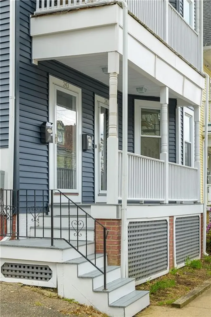 241 243 Pleasant Street Providence RI 02906