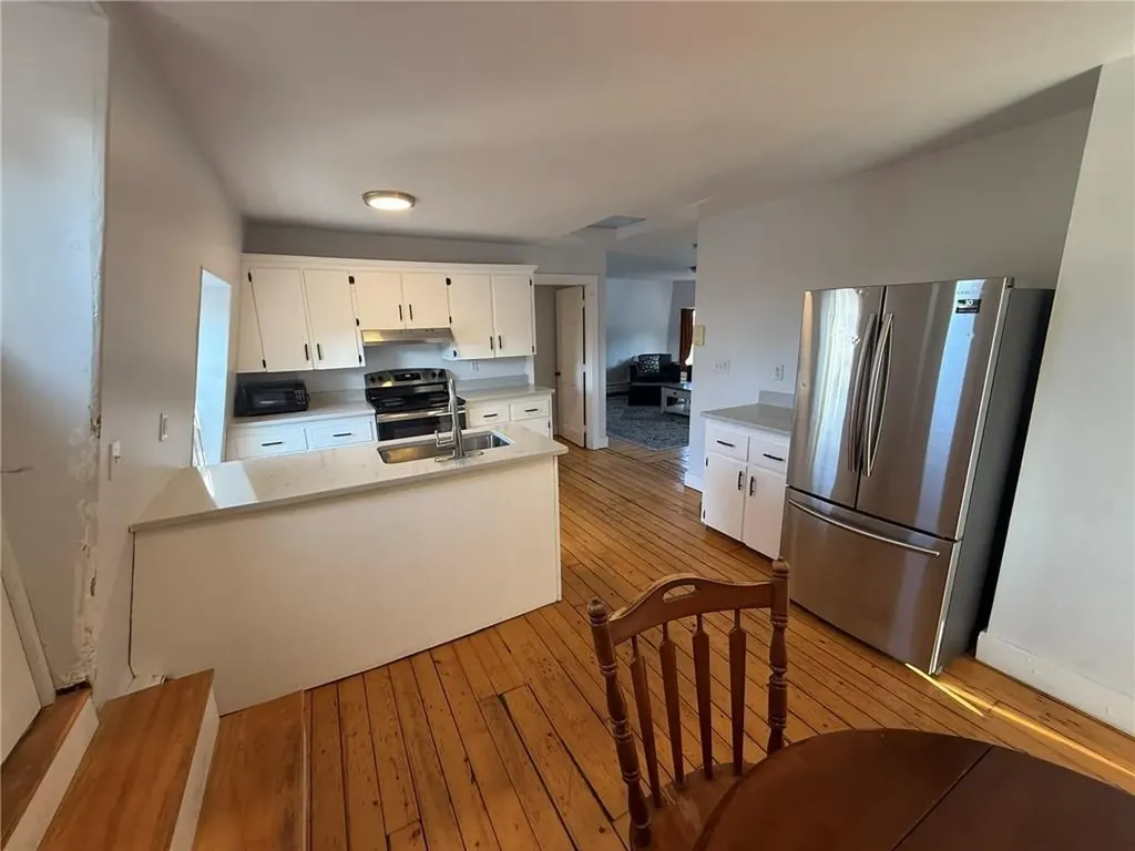 33 Ann Street Newport RI 02840