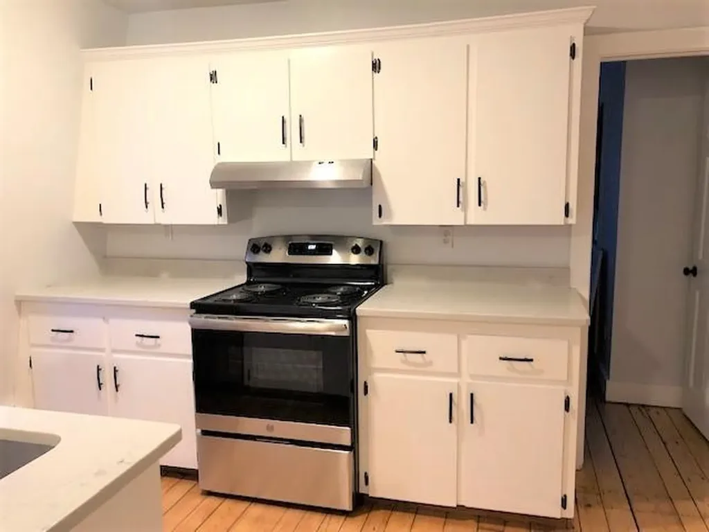 33 Ann Street Newport RI 02840
