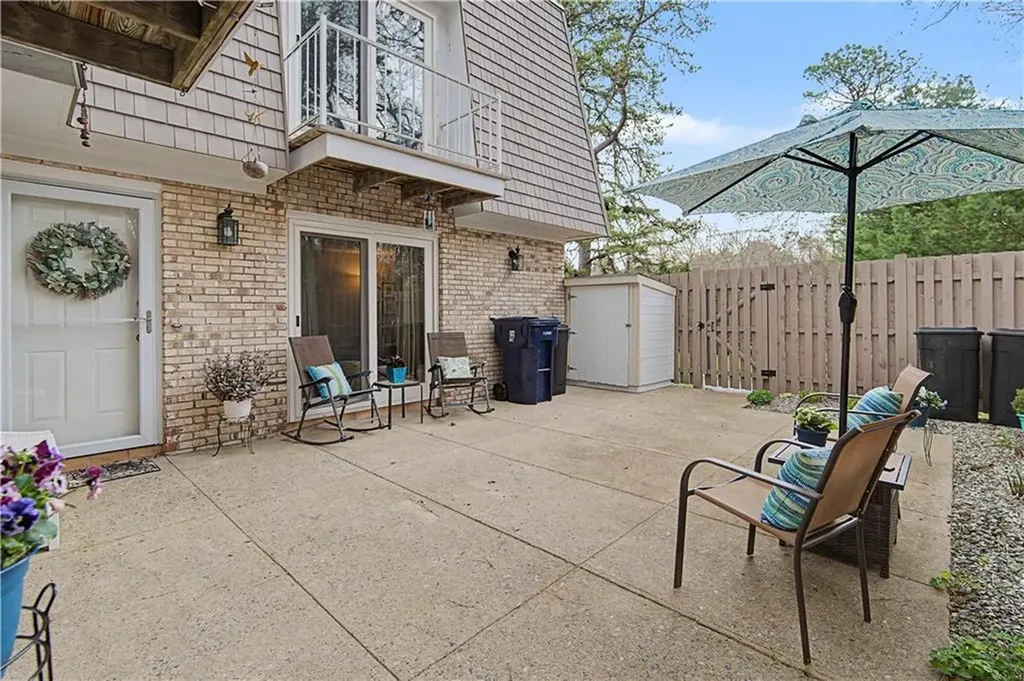 19 Caddy Rock Road North Kingstown RI 02852
