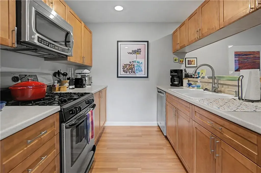 19 Caddy Rock Road North Kingstown RI 02852