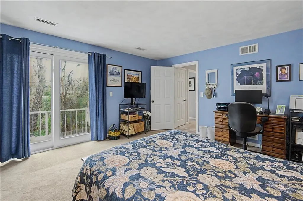 19 Caddy Rock Road North Kingstown RI 02852