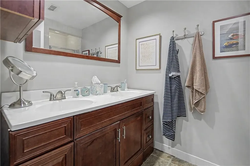 19 Caddy Rock Road North Kingstown RI 02852