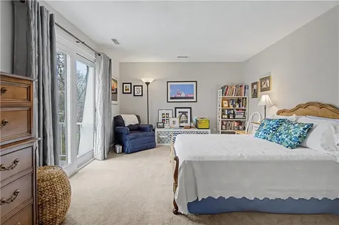 19 Caddy Rock Road North Kingstown RI 02852