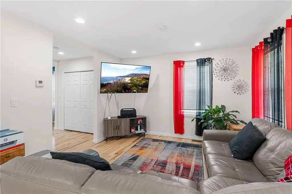 47 Mendon Street Providence RI 02904