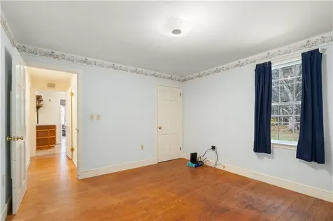 21 Smith Street Bristol RI 02809