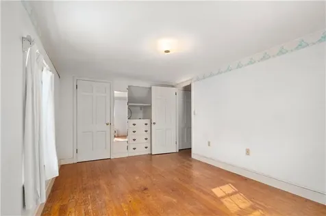 21 Smith Street Bristol RI 02809