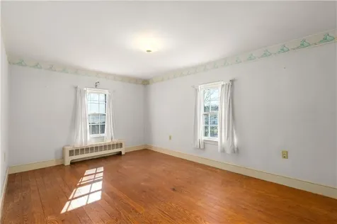 21 Smith Street Bristol RI 02809