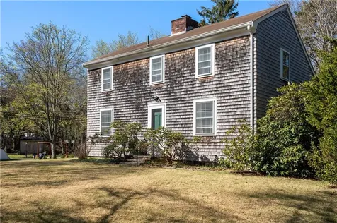21 Smith Street Bristol RI 02809
