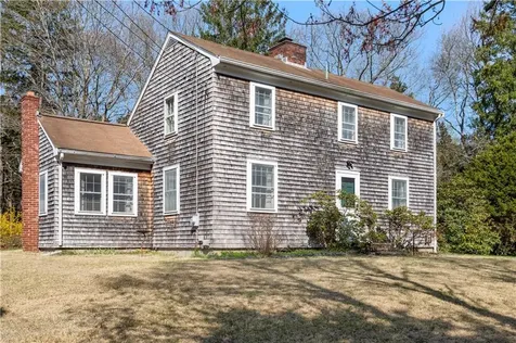 21 Smith Street Bristol RI 02809