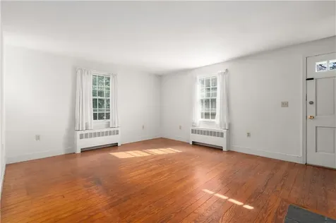 21 Smith Street Bristol RI 02809