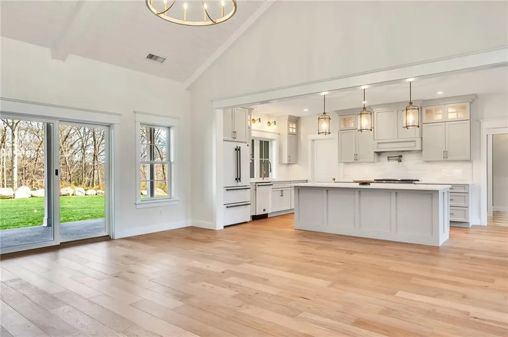 63 Forrest Lane Charlestown RI 02813