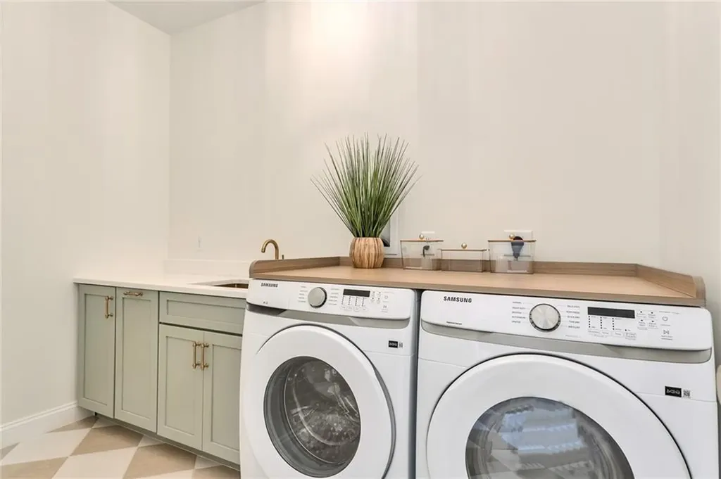 63 Forrest Lane Charlestown RI 02813