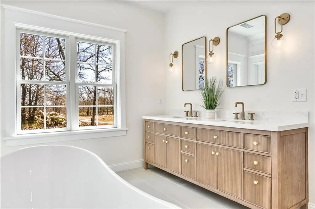63 Forrest Lane Charlestown RI 02813