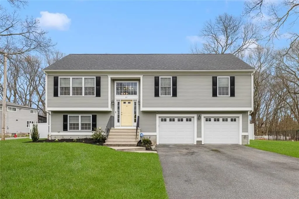61 Garden Street Cumberland RI 02864