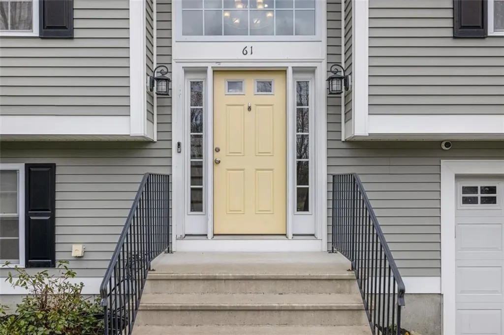 61 Garden Street Cumberland RI 02864