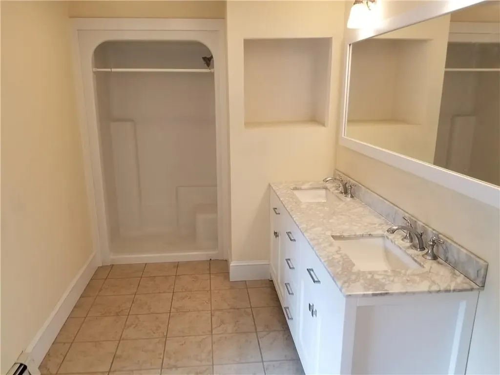 16 Clearview Avenue Portsmouth RI 02871