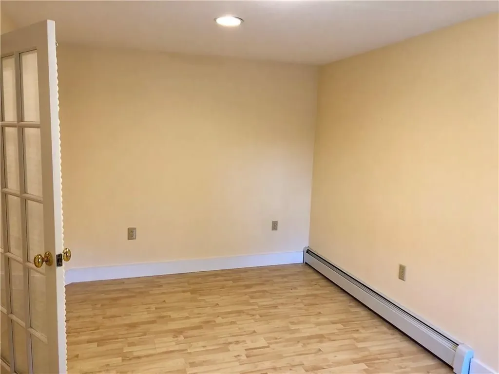 16 Clearview Avenue Portsmouth RI 02871