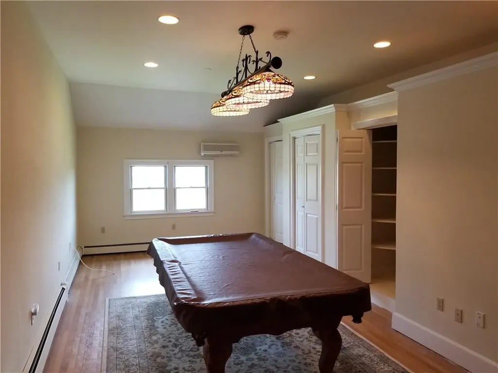 16 Clearview Avenue Portsmouth RI 02871
