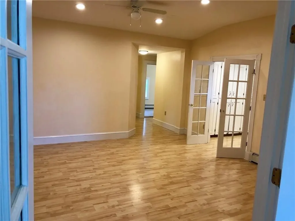 16 Clearview Avenue Portsmouth RI 02871