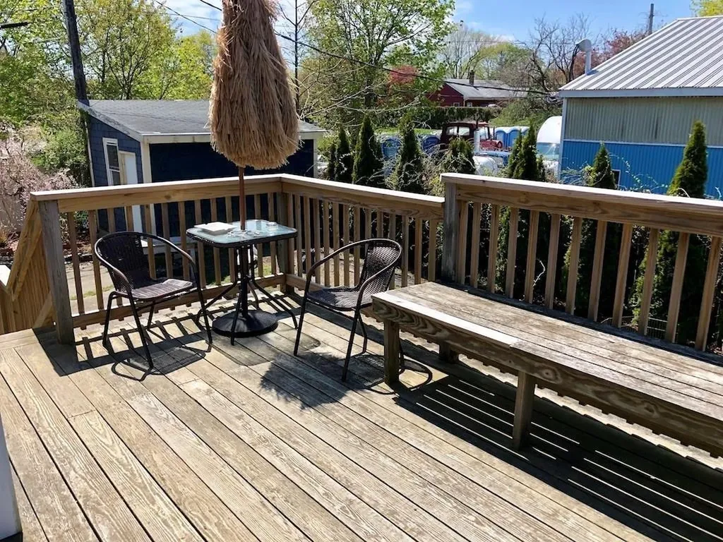 16 Clearview Avenue Portsmouth RI 02871