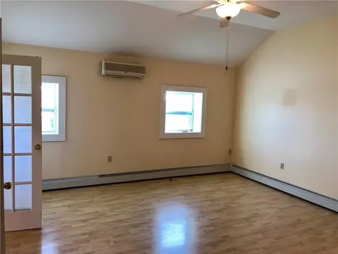 16 Clearview Avenue Portsmouth RI 02871