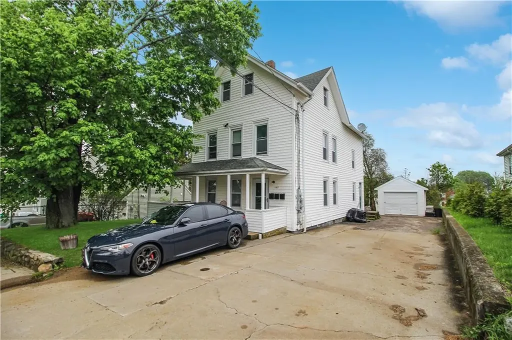 143 Tower Street Westerly RI 02891