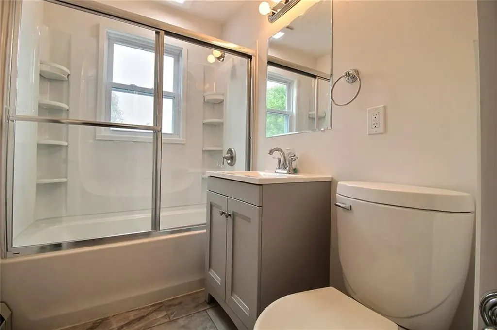 143 Tower Street Westerly RI 02891