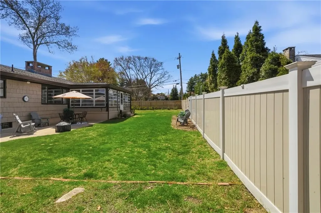 1 Wenscott Lane North Providence RI 02904