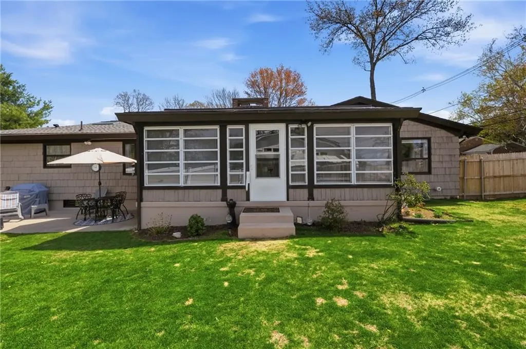 1 Wenscott Lane North Providence RI 02904