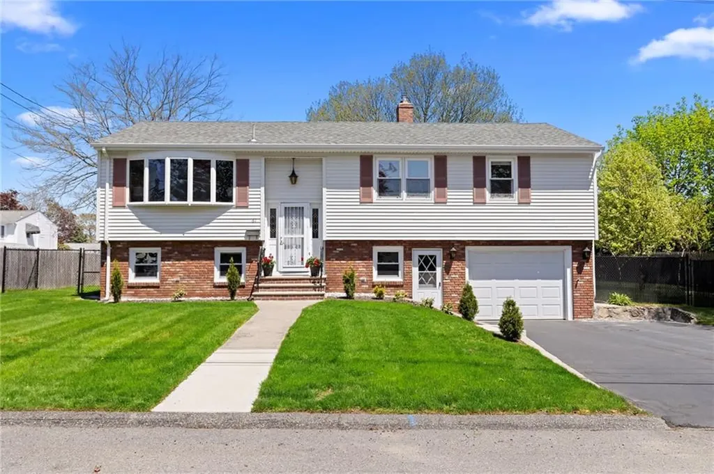 61 Argonne Street Johnston RI 02919