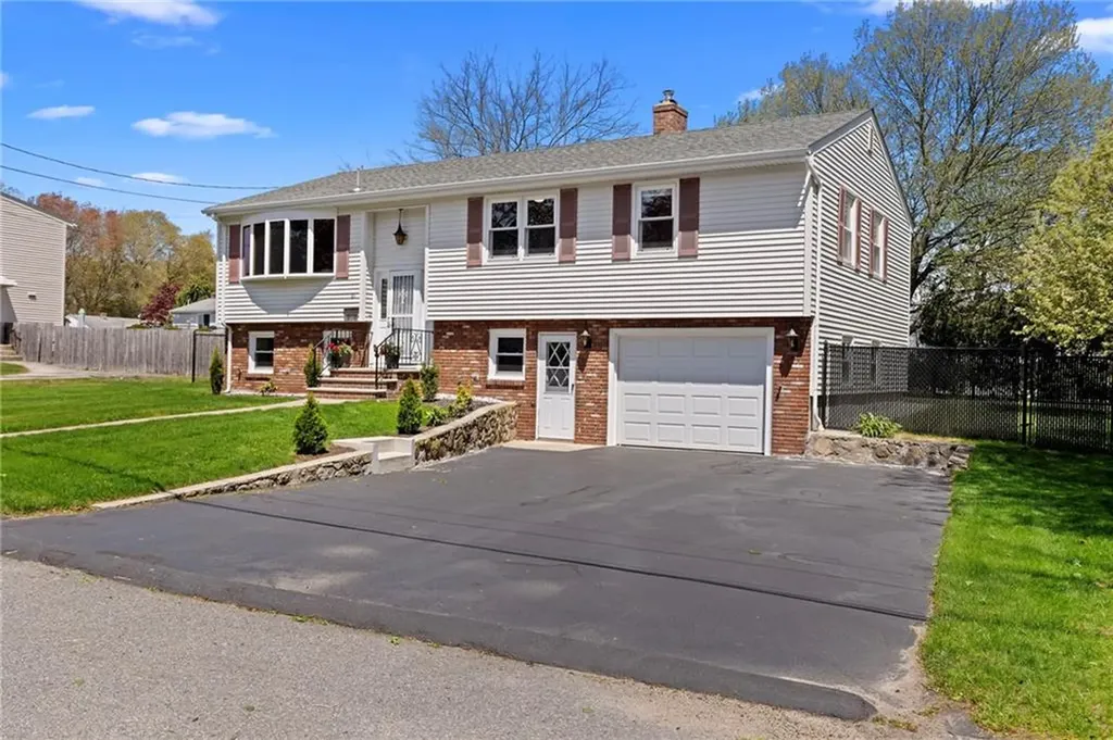 61 Argonne Street Johnston RI 02919