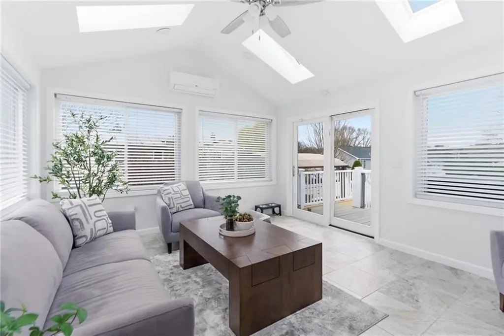 48 Columbus Avenue North Providence RI 02911