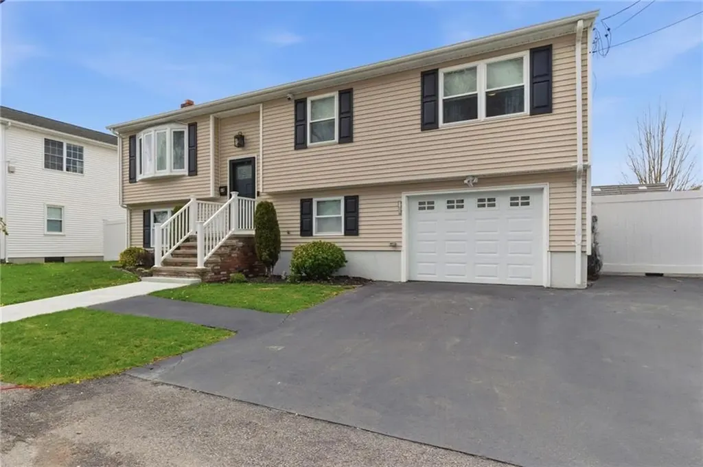48 Columbus Avenue North Providence RI 02911