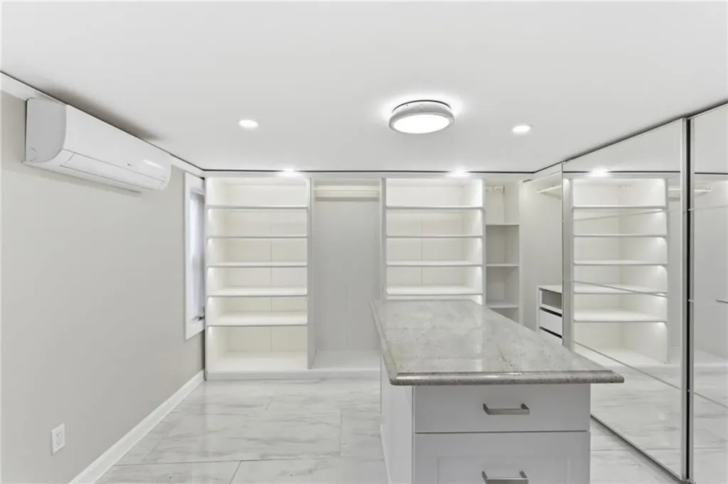 48 Columbus Avenue North Providence RI 02911
