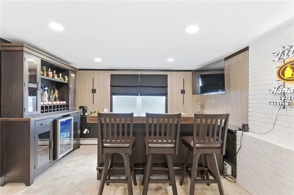 48 Columbus Avenue North Providence RI 02911