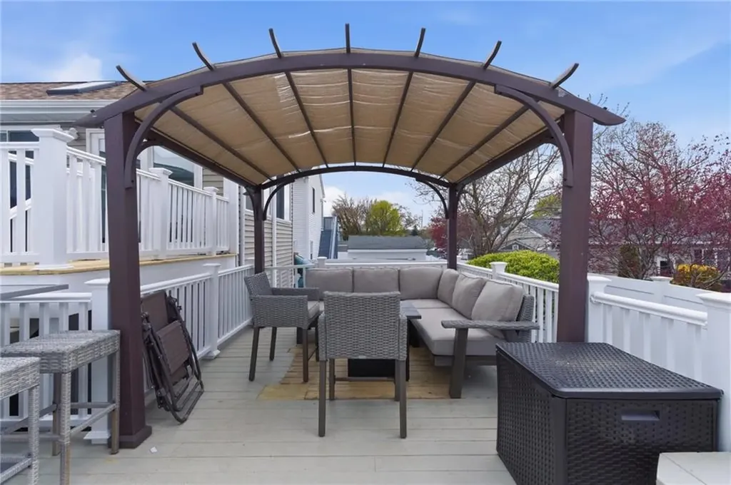 48 Columbus Avenue North Providence RI 02911
