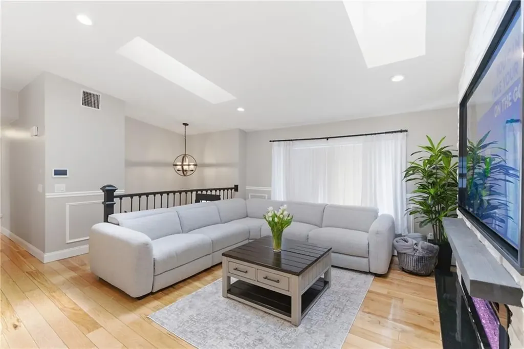 48 Columbus Avenue North Providence RI 02911